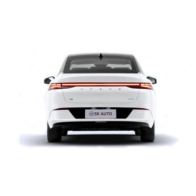 Dans l'automobile toute neuve courante des véhicules 5-Seat d'énergie de Xiaopeng P5 0km de voiture d'Ev pour des familles