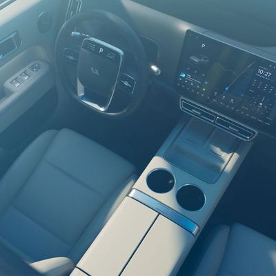 180 km/h Max Vitesse Li L8 Max AWD 490HP 5 portes 6 places SUV électrique avec 1200 km de portée et 3005 mm d'empattement