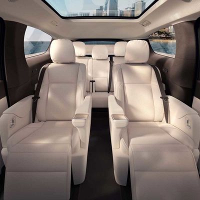 Vêtement de luxe 7 places Business Mpv Longue portée Double moteur 4wd Véhicule électrique pur Lixiang Mega Range 710km