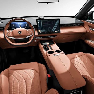 Un SUV compact hybride rechargeable ChangAn UNIZ-2024 électrique IDD 125km
