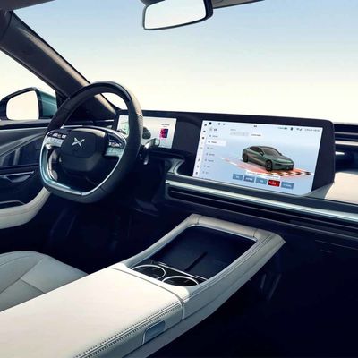 Véhicule électrique de luxe à grande vitesse 170km/H de nouvelle Xiaopeng P7 480Km gamme de 100%