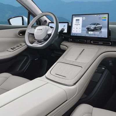 Dans AION courant S plus la version futée 410/510km de collier de l'automobile EV 4 seater de la porte 5