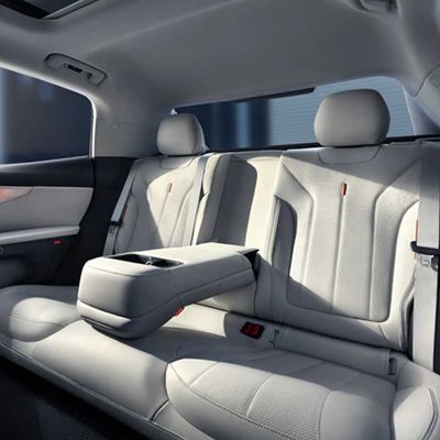 La voiture électrique hybride à grande vitesse Geely LYNK&amp;CO 07 EM-P 2024 Ev Car REEV LYNKCO 07 EM-P
