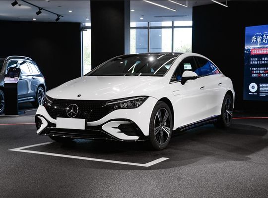 Mercedes 4MATIC voiture électrique