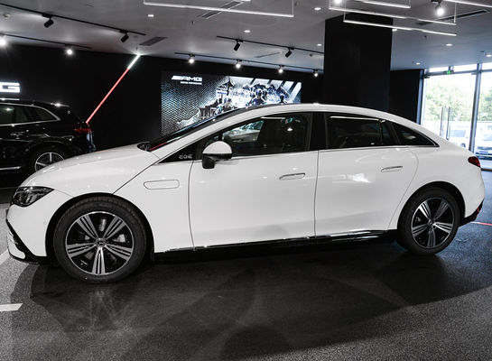 Mercedes 4MATIC voiture électrique