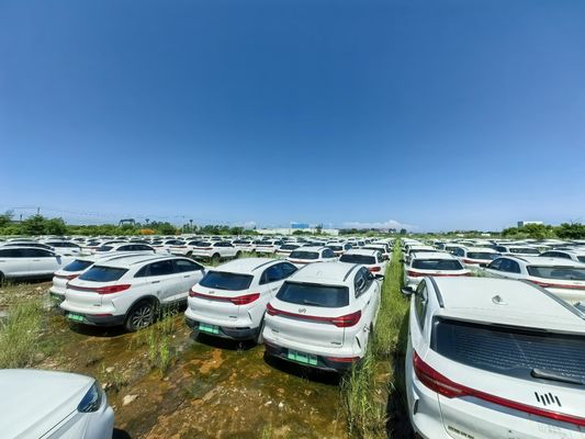 Range utilisé 400km 160kW SUV électrique Weltmeister voiture d'occasion en bon état bas kilométrage noir