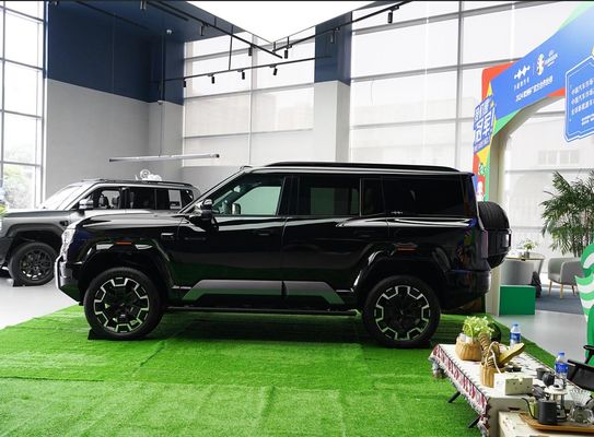Capacité de sièges pour 7/6 et quatre roues motrices BYD Hybrid Electric Vehicle Leopard 8 SUV de luxe