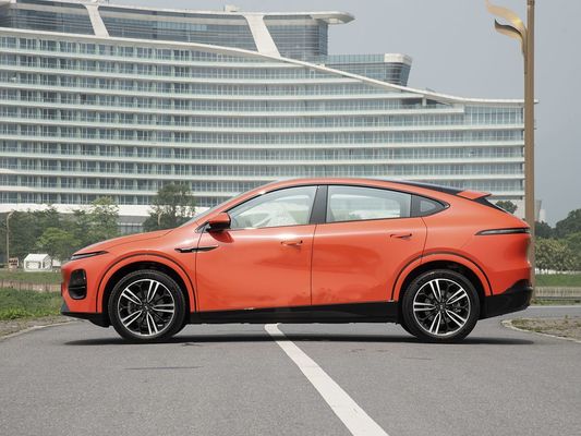 2025 Xpeng G6 puissant avec une capacité de batterie de 68,5/80,8 KWh et un temps de charge rapide de 0,2 heures avec longue portée