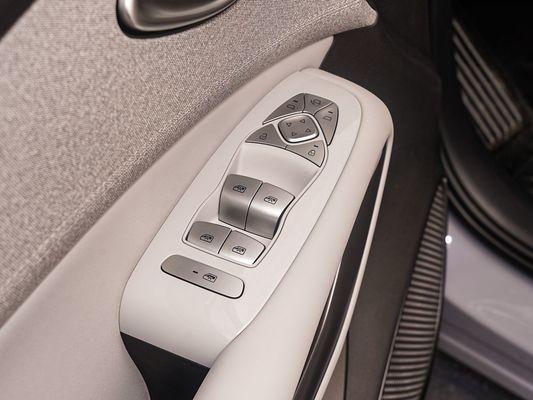 2025 Nouveau modèle de vente à chaud BYD Sealion 05EV Véhicule électrique à recharge rapide 520KM Long Range EV avec toit ensoleillé