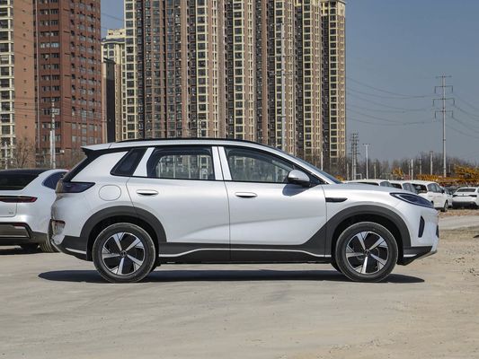 Affichage à écran tactile Caractéristiques intérieures 2025 Modèle BYD EV Voiture avec toit solaire et énergie de batterie 60,9 kWh Chargement rapide Véhicule électrique Vente à chaud