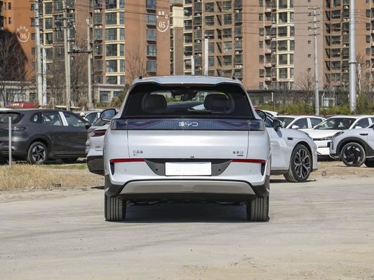Affichage à écran tactile Caractéristiques intérieures 2025 Modèle BYD EV Voiture avec toit solaire et énergie de batterie 60,9 kWh Chargement rapide Véhicule électrique Vente à chaud