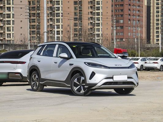 Affichage à écran tactile Caractéristiques intérieures 2025 Modèle BYD EV Voiture avec toit solaire et énergie de batterie 60,9 kWh Chargement rapide Véhicule électrique Vente à chaud