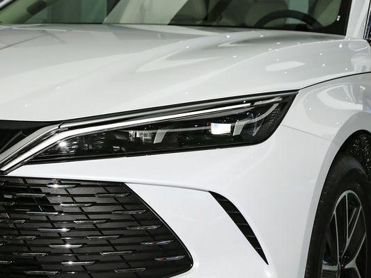 2025 BYD Electric Car Qin L EV Multi-link Suspension indépendante Chargement rapide Nouveau modèle Vente à chaud avec toit ensoleillé
