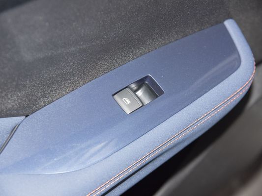 2025 Nouveau modèle BYD Seagull Voiture électrique à recharge rapide Vente à chaud Mini EV Longue portée et grosse batterie 405KM