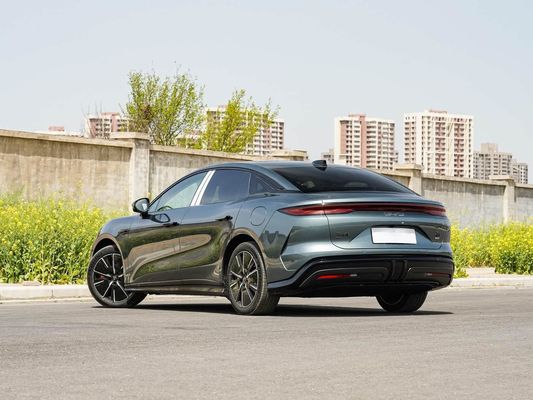 2025 Puissant véhicule électrique Han L BYD avec une puissance maximale de 500 kW et un gouvernail en cuir 1000V haute tension