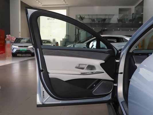 2025 Puissant véhicule électrique Han L BYD avec une puissance maximale de 500 kW et un gouvernail en cuir 1000V haute tension