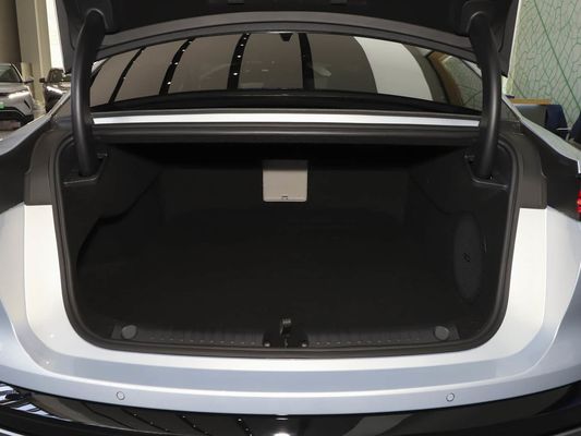 2025 Puissant véhicule électrique Han L BYD avec une puissance maximale de 500 kW et un gouvernail en cuir 1000V haute tension