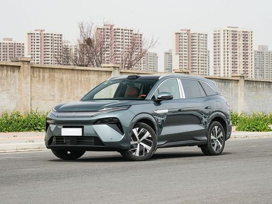Nouvelle voiture électrique BYD 2025 Modèle 100,5 KWh Capacité de batterie et recharge rapide 0,1 heure 670KM Autonomie longue portée 500kW Puissance voiture électrique Grand espace pour la famille 7 places