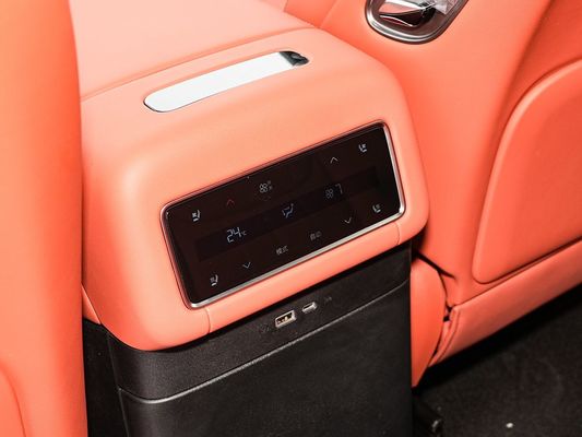 Nouvelle voiture électrique BYD 2025 Modèle 100,5 KWh Capacité de batterie et recharge rapide 0,1 heure 670KM Autonomie longue portée 500kW Puissance voiture électrique Grand espace pour la famille 7 places