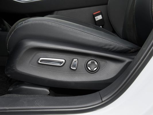 2025 Nouveau modèle Honda S7 Vente chaude Véhicule électrique Grande batterie 650km Longue portée Voiture électrique à recharge rapide avec toit ensoleillé