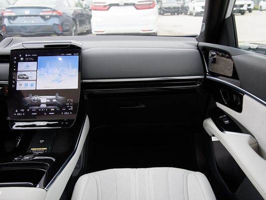 350kW de puissance du moteur SUV entièrement électrique Honda S7 Longue portée 650km Fast Charging EV Nouveau à vendre avec toit ensoleillé pour la famille