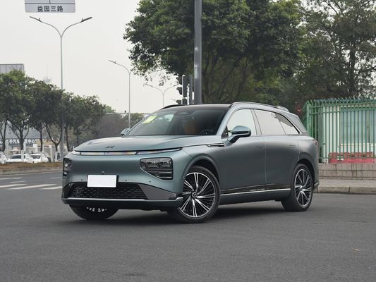 Maximisez votre expérience de conduite avec le Xpeng G9 Véhicule électrique à recharge rapide couple maximal du moteur 695N.m Puissance maximale du moteur 423kW Vitesse maximale 200km/h