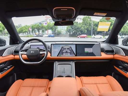 Maximisez votre expérience de conduite avec le Xpeng G9 Véhicule électrique à recharge rapide couple maximal du moteur 695N.m Puissance maximale du moteur 423kW Vitesse maximale 200km/h