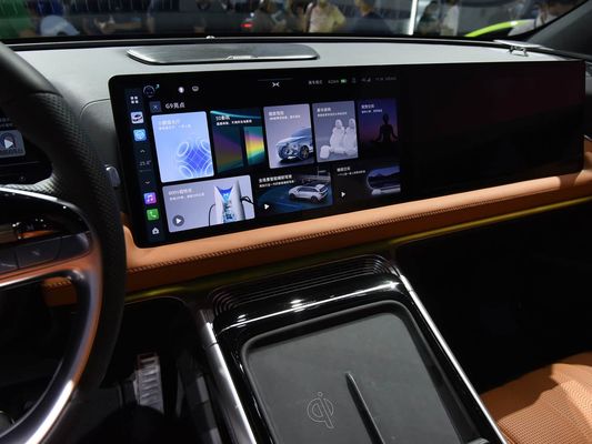 Maximisez votre expérience de conduite avec le Xpeng G9 Véhicule électrique à recharge rapide couple maximal du moteur 695N.m Puissance maximale du moteur 423kW Vitesse maximale 200km/h