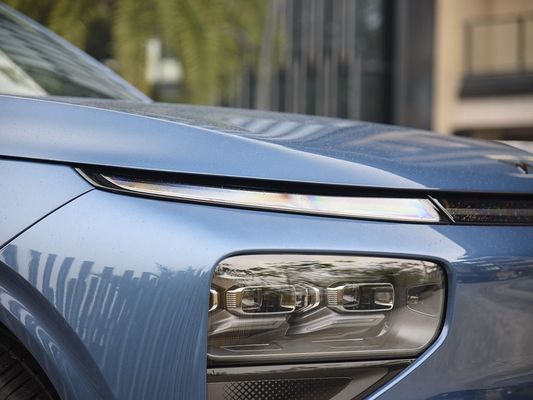 Maximisez votre expérience de conduite avec le Xpeng G9 Véhicule électrique à recharge rapide couple maximal du moteur 695N.m Puissance maximale du moteur 423kW Vitesse maximale 200km/h