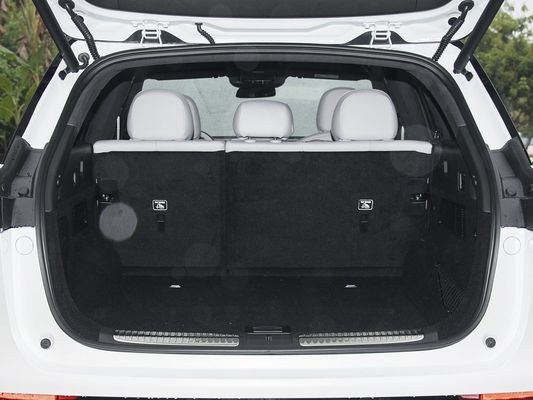 Maximisez votre expérience de conduite avec le Xpeng G9 Véhicule électrique à recharge rapide couple maximal du moteur 695N.m Puissance maximale du moteur 423kW Vitesse maximale 200km/h