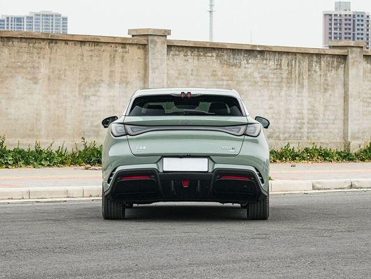 2025 BYD Sceau de véhicule électrique 06GT Temps de charge rapide de 0,33 Hrs et Performance Longue portée 550KM Grande batterie avec toit ensoleillé pour la famille