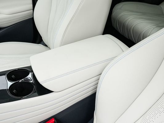 2025 BYD Sceau de véhicule électrique 06GT Temps de charge rapide de 0,33 Hrs et Performance Longue portée 550KM Grande batterie avec toit ensoleillé pour la famille