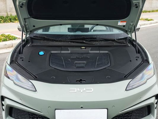 2025 BYD Sceau de véhicule électrique 06GT Temps de charge rapide de 0,33 Hrs et Performance Longue portée 550KM Grande batterie avec toit ensoleillé pour la famille