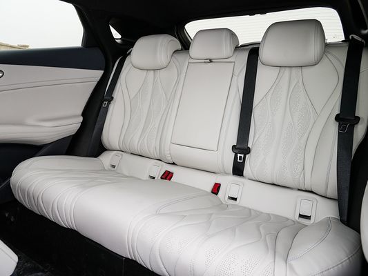 2025 BYD Sceau de véhicule électrique 06GT Temps de charge rapide de 0,33 Hrs et Performance Longue portée 550KM Grande batterie avec toit ensoleillé pour la famille