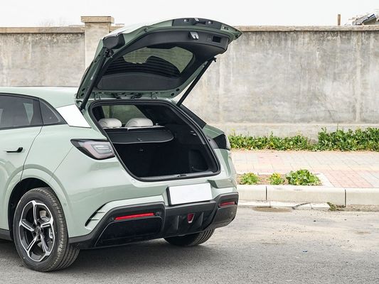 2025 BYD Sceau de véhicule électrique 06GT Temps de charge rapide de 0,33 Hrs et Performance Longue portée 550KM Grande batterie avec toit ensoleillé pour la famille