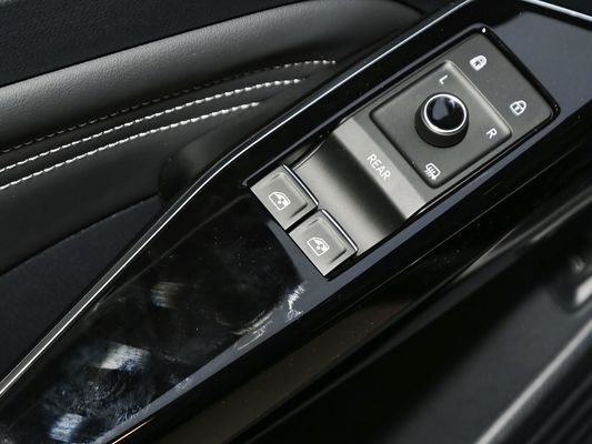 2025 VW ID4 Nouveau modèle Meilleure offre Voiture électrique Vente à chaud EV Volkswagen 601km Autonomie et 0,67h Temps de charge rapide