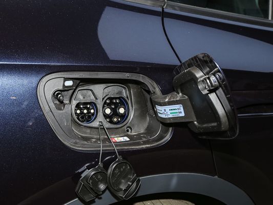 2025 VW ID4 Nouveau modèle Meilleure offre Voiture électrique Vente à chaud EV Volkswagen 601km Autonomie et 0,67h Temps de charge rapide