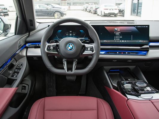 2025 BMW I5 Luxury Electric Cars Bonne performance xDrive Longue portée 651KM Fast Charging EV Nouveau modèle de berline avec toit ensoleillé BMW Série 5