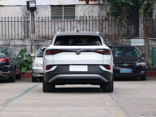 VW ID4 voiture électrique d'occasion avec une autonomie de 600 km et un toit panoramique inoubliable